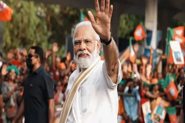 PM Modi launches SVANidhi cards for street vendors in Kerala