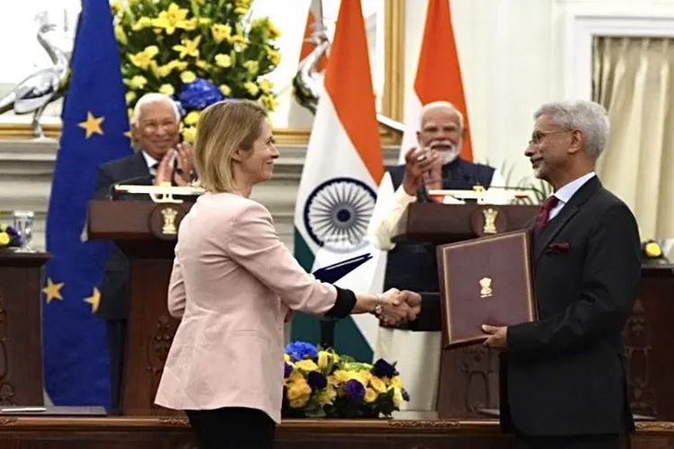 EU High Representative for Foreign Affairs and Security Policy Kaja Kallas with EAM Jaishankar exchange documents on SDP