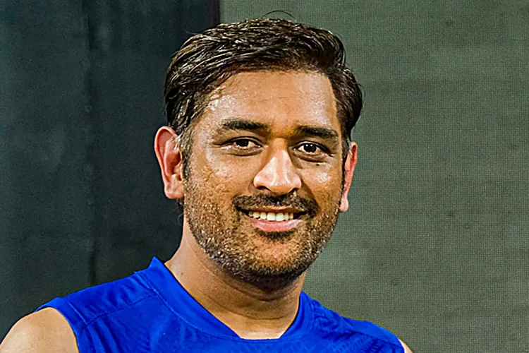  Cricketer Mahendra Singh Dhoni