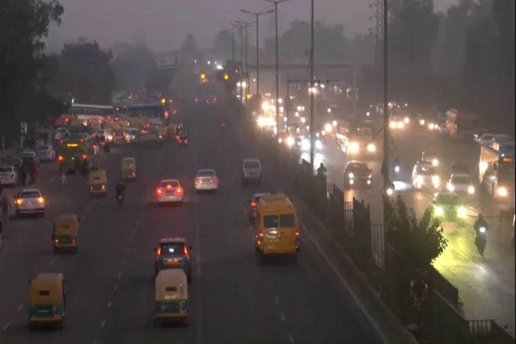 Thin layer of fog envelops Delhi-NCR