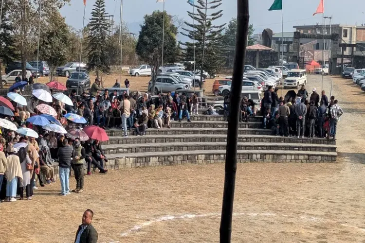 The All Nagaland Adhoc Teachers Group (ANATG) 2015 Batch intensified its agitation demanding regularisation of their services, as its members staged a demonstration here