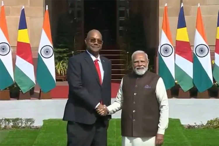 Prime Minister Narendra Modi and Seychelles President Patrick Herminie 