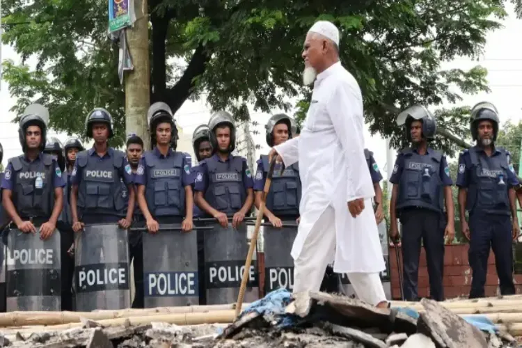 Bangladesh Prepares for Parliamentary Elections Under Tight Security