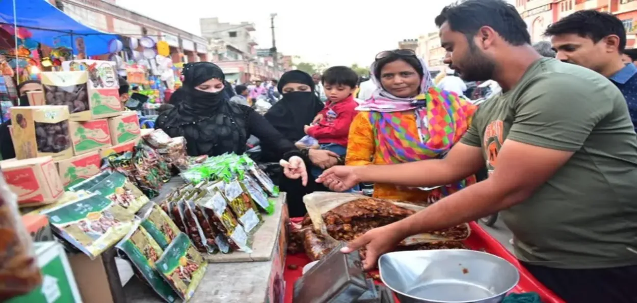 Locals buying dates in a Jaipur market