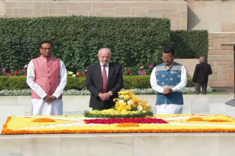 Brazilian President pays tributes at Rajghat