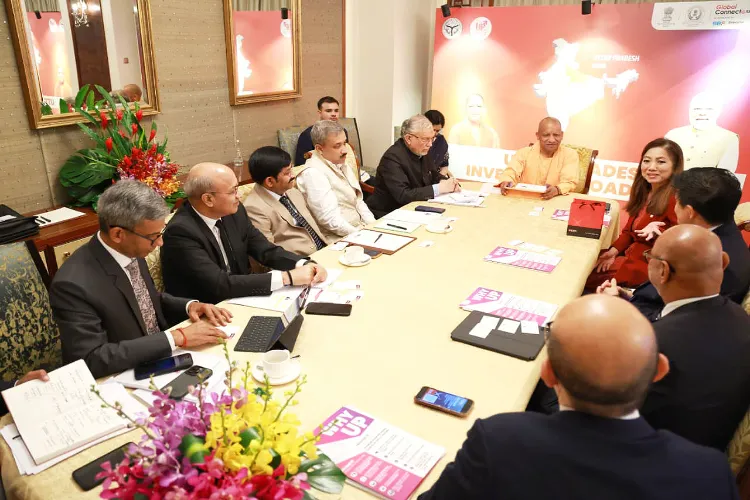 CM Yogi Adityanath meets GIC CEO in Singapore