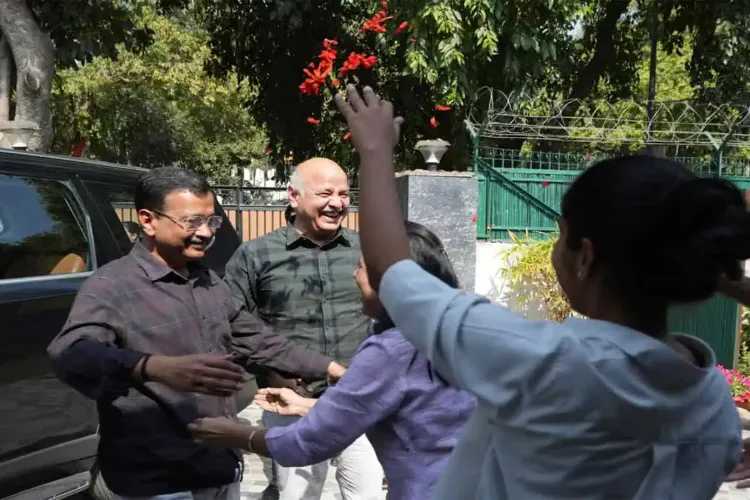 Delhi Chief Minister Arvind Kejriwal was warmly welcomed by his family upon his arrival at his residence