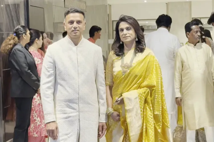 Rahul Dravid with his wife at Arjun Tendulkar's wedding in Mumbai