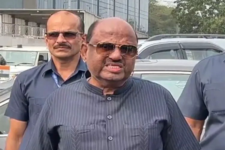  Ex-Guv C V Ananda Bose