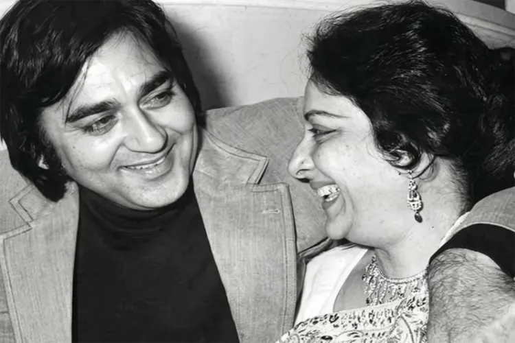  Legendary actors Sunil Dutt and Nargis