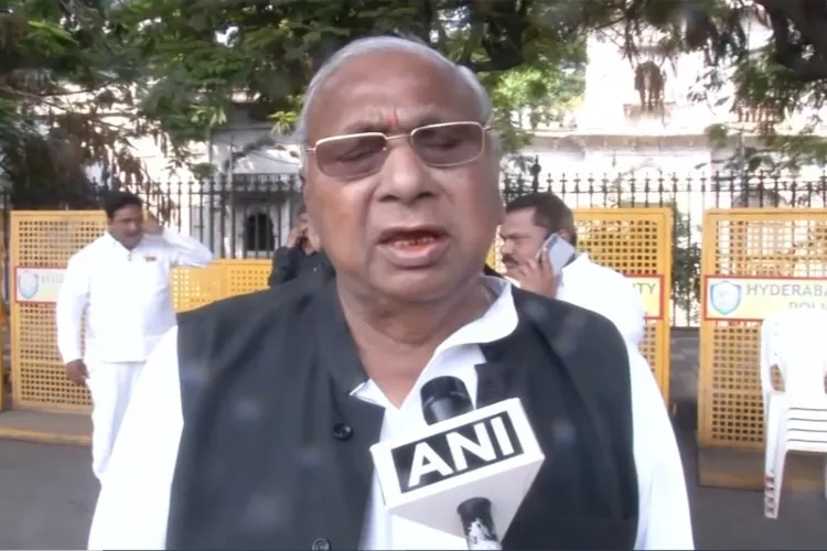 Congress leader V. Hanumantha Rao 