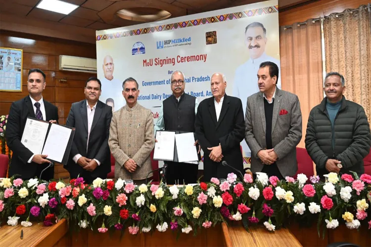 HP CM Sukhvinder Singh Sukhu with NDDB officials