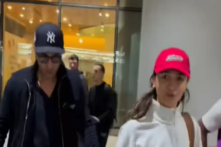 Alia Bhatt and Ranbir Kapoor at the Mumbai airport