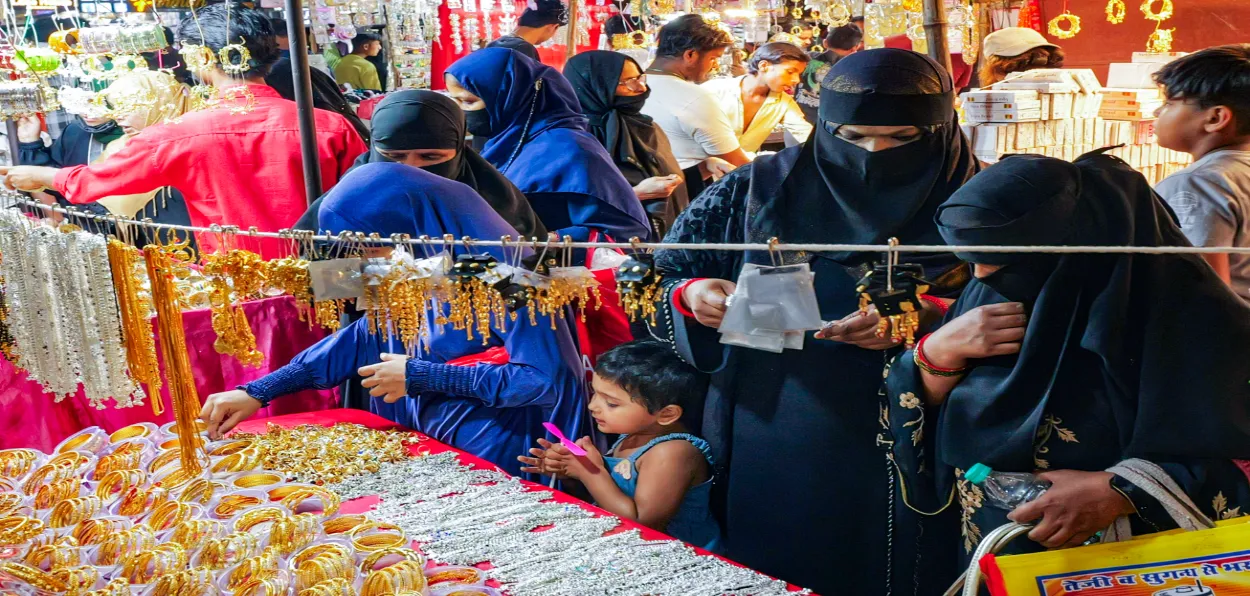 Women shopping for Eid 