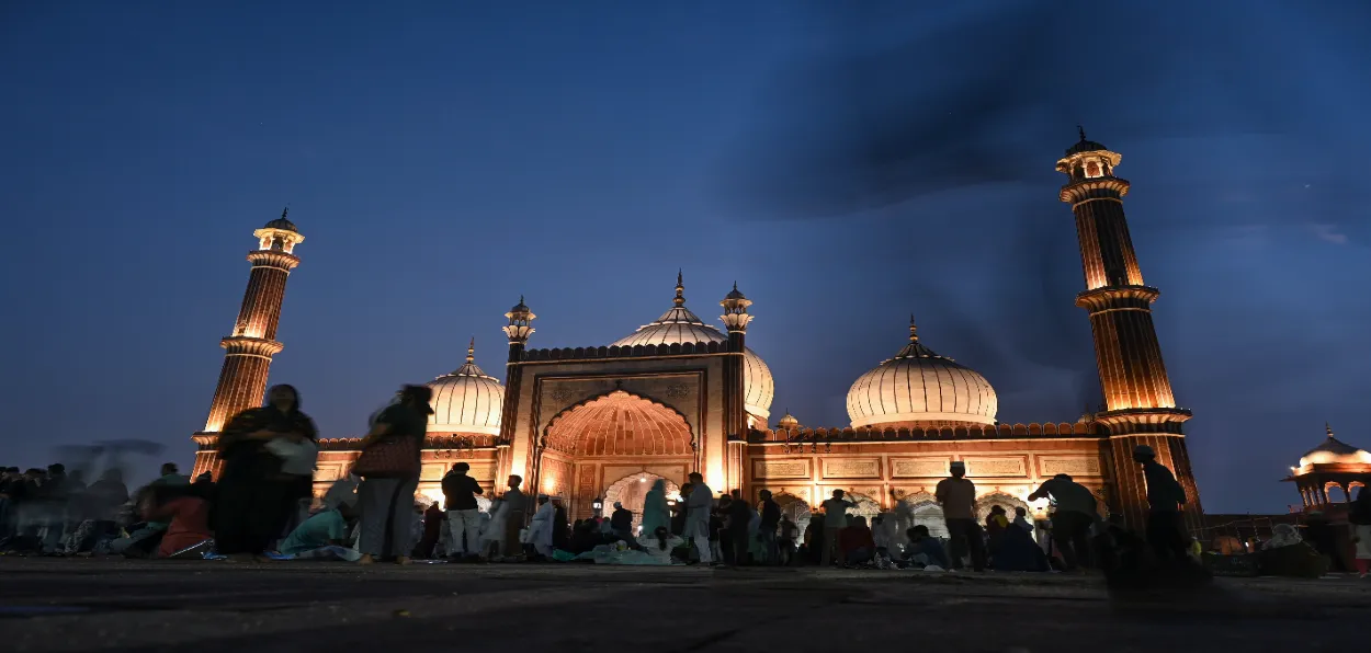 Muslims at Delhi Jama Masjid on the last day of Ramzamn