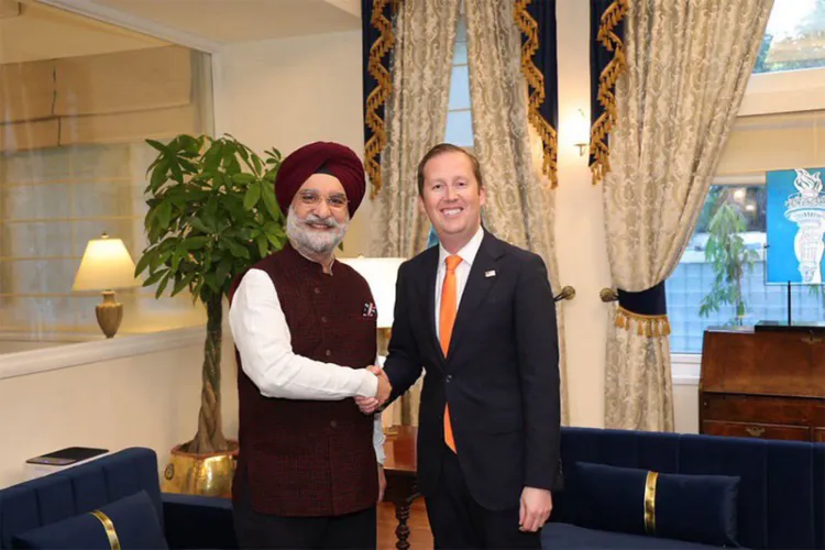 Delhi LG Taranjit Singh Sandhu with US Ambassador to India Sergio Gor