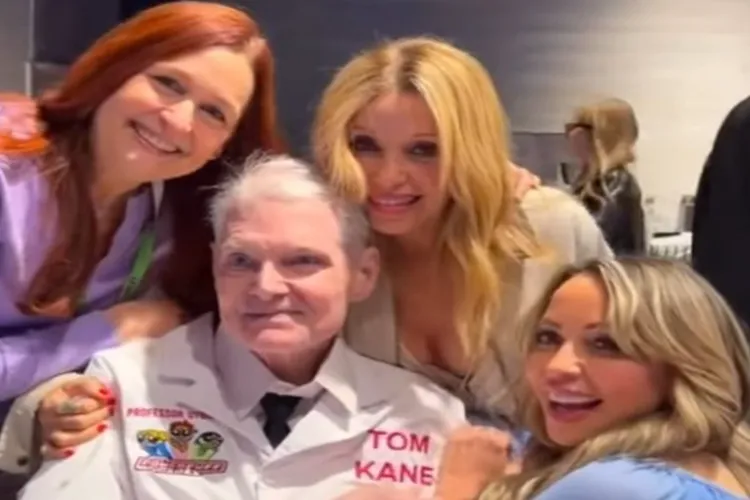 Tara Strong (Bubbles), E. G. Daily (Buttercup), and Cathy Cavadini (Blossom) along with Tom Kane, who voiced Professor Utonium