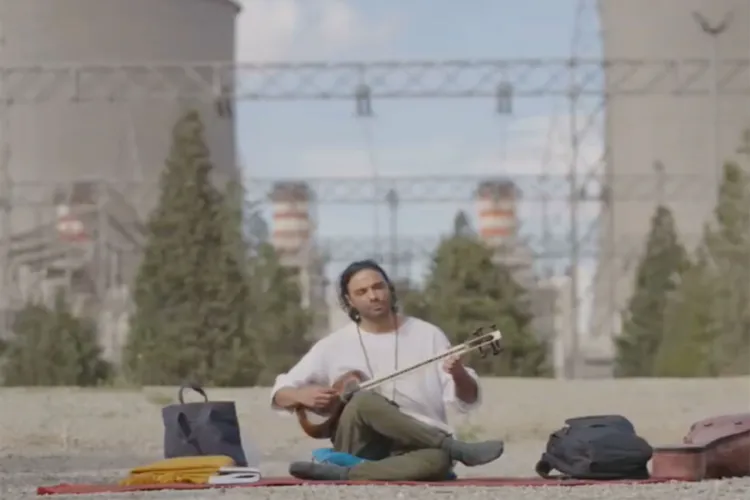 Iranian musician Ali Ghamsari 