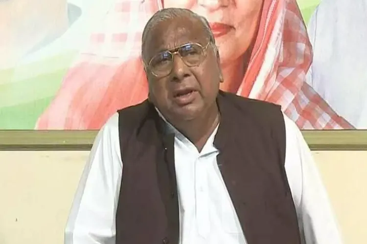 Senior Congress leader V Hanumantha Rao 