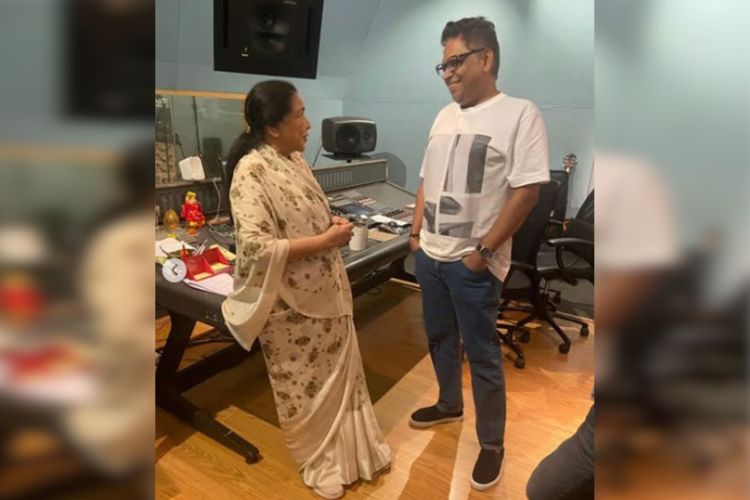 Late singer Asha Bhosle, Shamir Tandon
