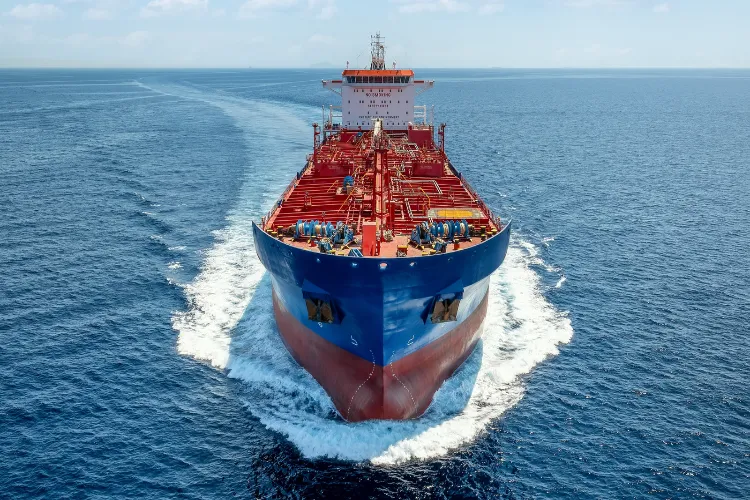 Indian oil Tanker close to Strait of Hormuz