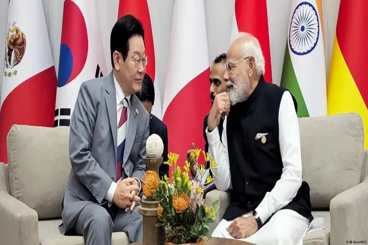 Prime Minister Narendra Modi with  South Korean President Lee Jae Myung