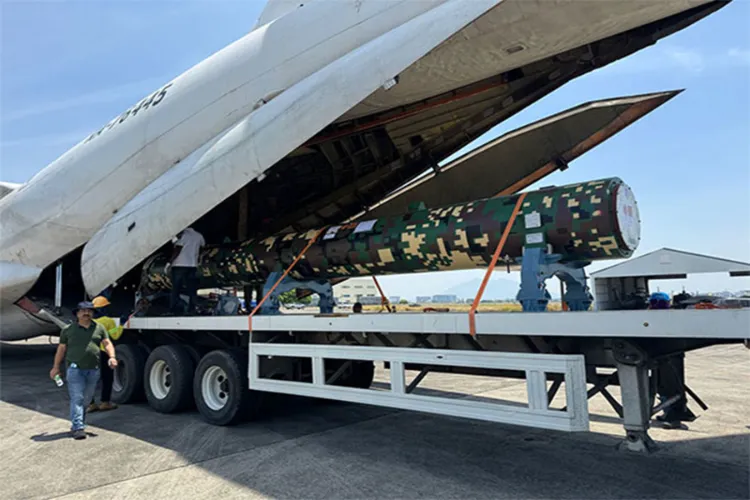 BrahMos supersonic cruise missiles being delivered to the Philippines by India