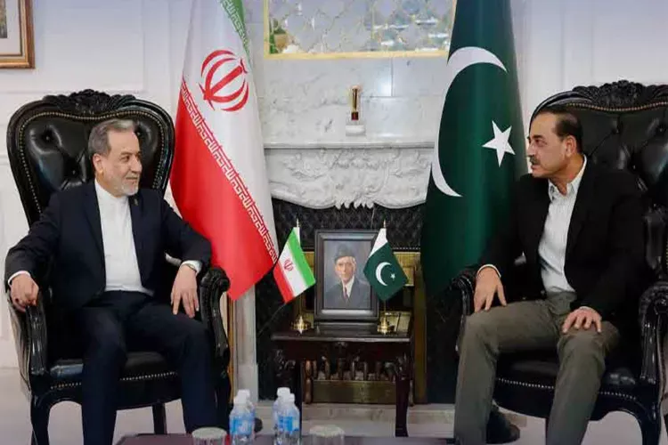 Iranian Foreign Minister Abbas Araghchi meets Pakistan Army Chief Asim Munir in Islamabad
