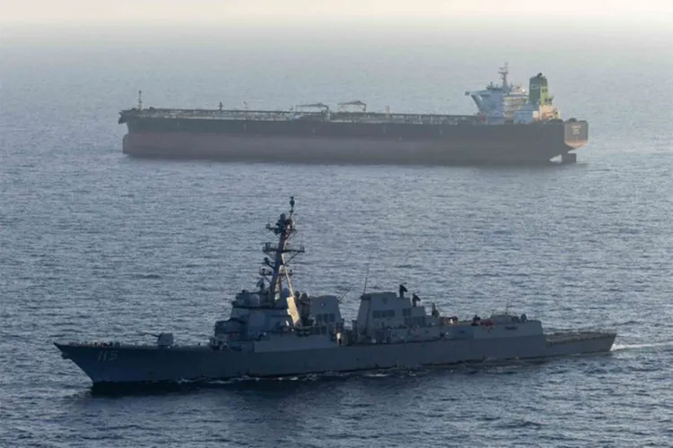 USS Rafael Peralta intercepts Iranian-flagged tanker M/T Stream during a US maritime blockade operation. 