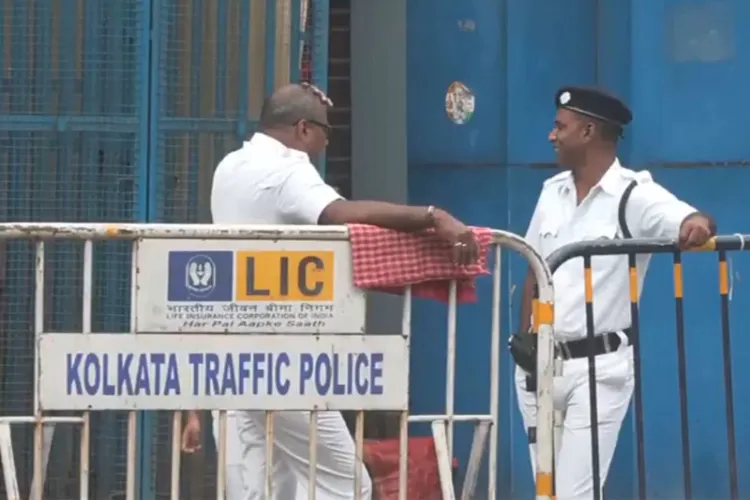 Police deployed outside strong room in Kolkata