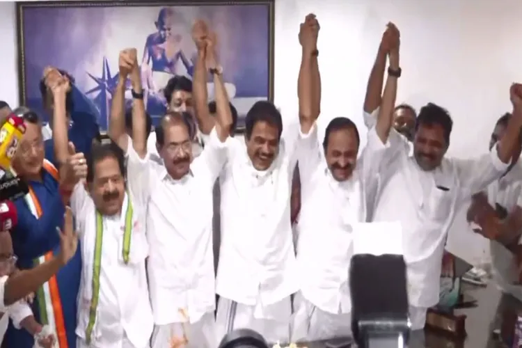 Keralam Congress leaders celebrate in Thiruvananthapuram