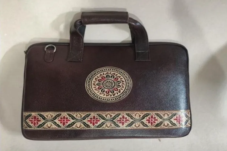 Shantiniketan bag as gift by PM Modi to Swedish PM