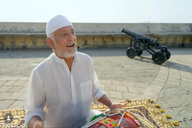 Veteran Gujarati folk musician Mir Haji Kasam