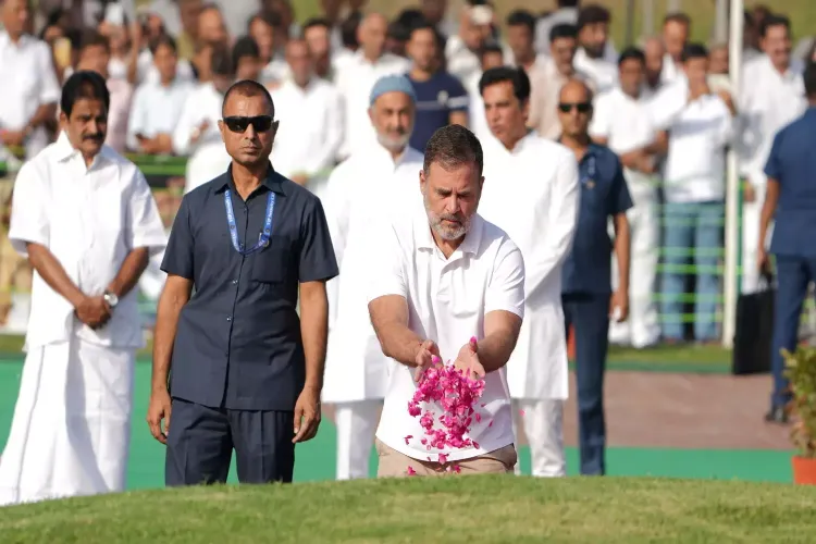 Rahul Gandhi paying tribute to Jawaharlal Nehru on his death anniversary
