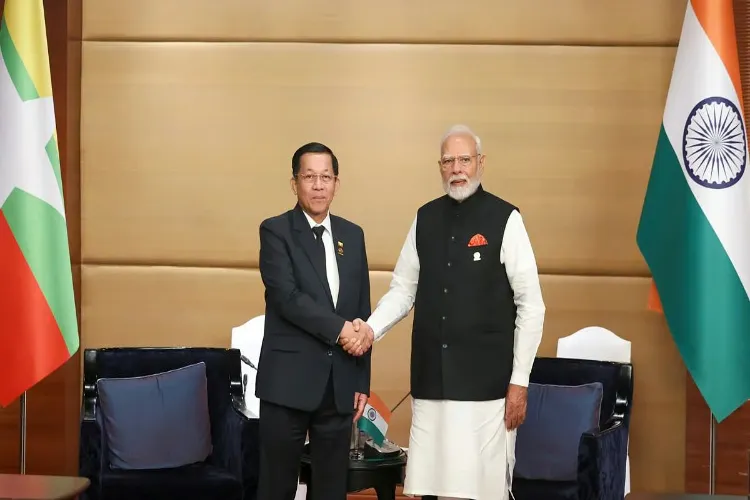 Prime Minister Narendra Modi with Myanmar's President U Min Aung Hlaing