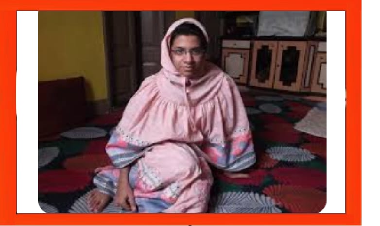 https://www.awazthevoice.in/upload/news/1781000467Zainab_Saeed.jpeg