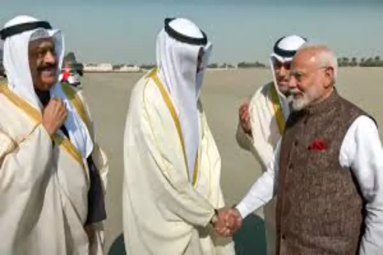 Prime Minister Narendra Modi with the Emir of Kuwait, Sheikh Meshal Al-Ahmad Al-Jaber Al Sabah