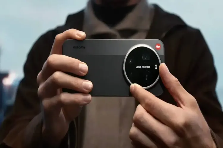 Xiaomi 18 