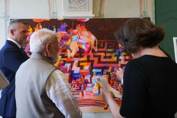 Prime Minister Narendra Modi at exhibition centred on Varanasi in Slovakia