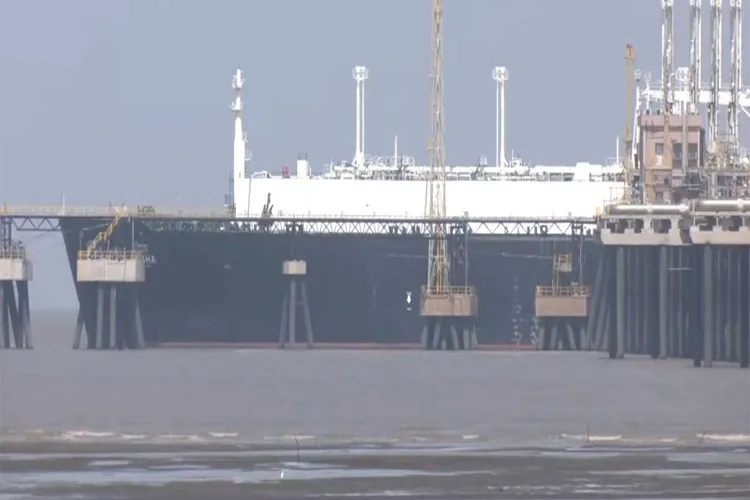 LNG Carrier Disha