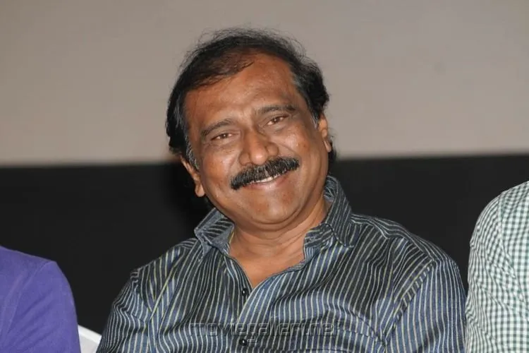 Veteran filmmaker R V Udayakumar