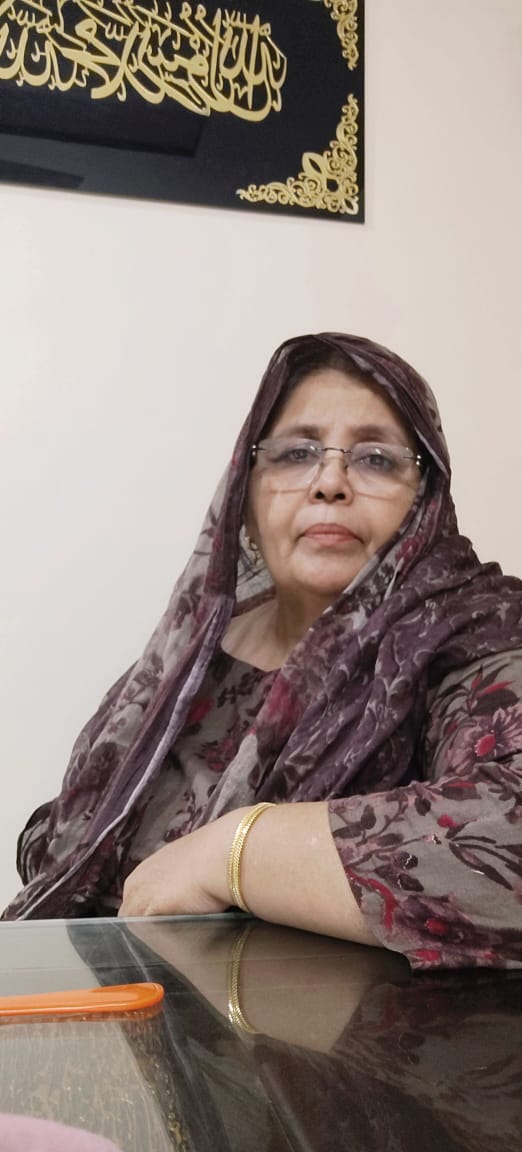 https://www.awazthevoice.in/upload/news/1782115216Zeenat__the_Parota_Entrepreneur.jpeg