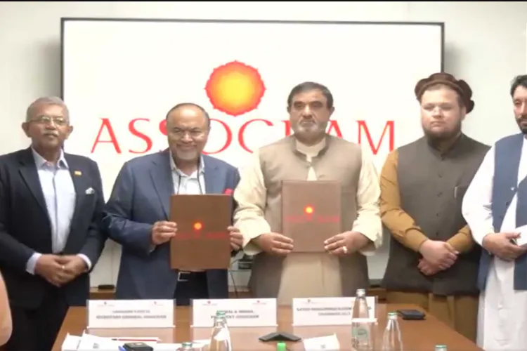 ASSOCHAM President Nirmal Kumar Minda signs MoU with Afghanistan Chamber of Commerce and Investment 