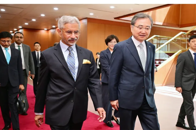 EAM Jaishankar with his South Korean counterpart Cho Hyun