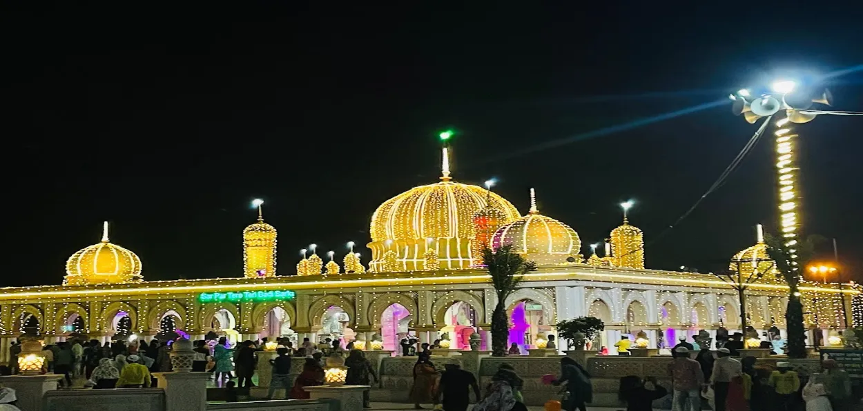 Sufi saint Hazrat Baba Tajuddin's shrine in Nagpur, Maharashtra