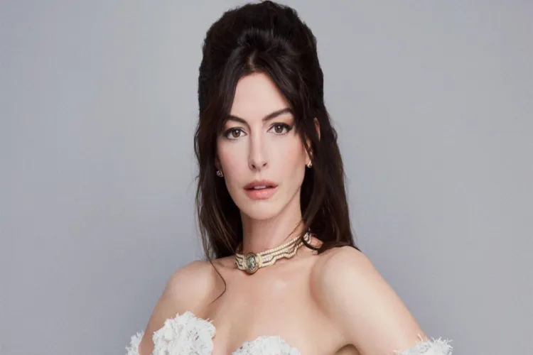 Hollywood actor Anne Hathaway 