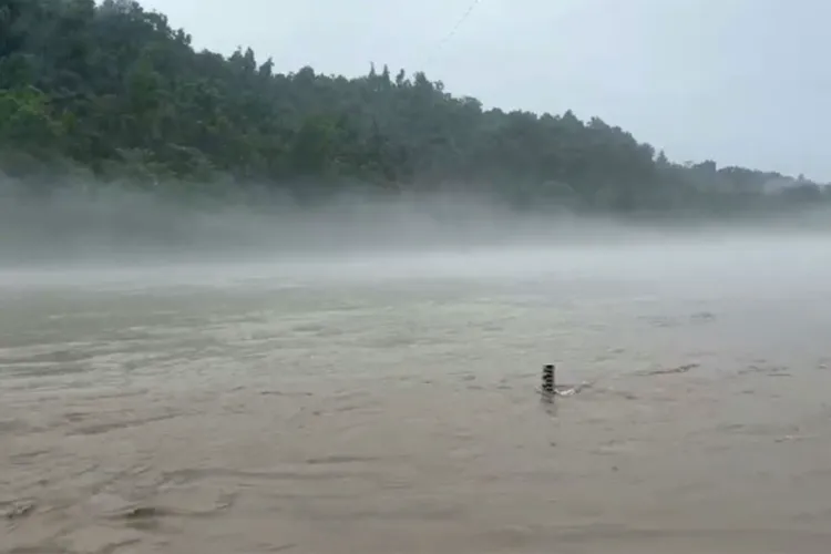 Rising water level of Ganga River 