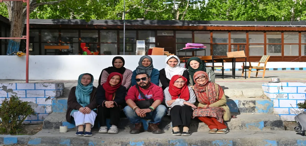 Sajjad Bob Hussain with his students