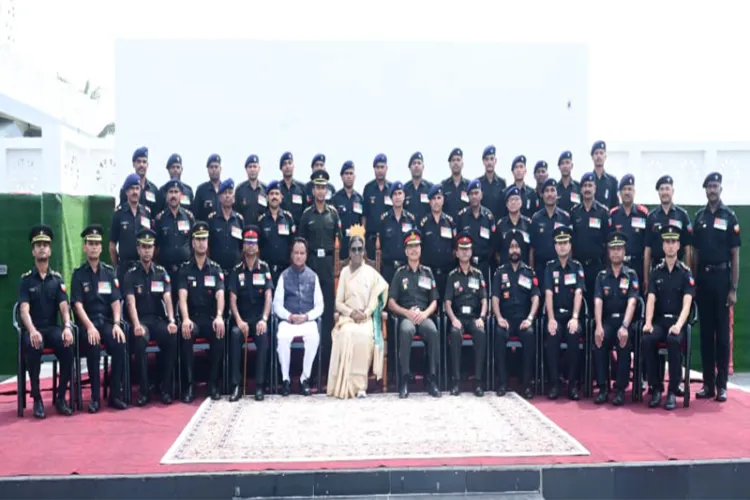 President Murmu visits Army Air Defence College in Odisha