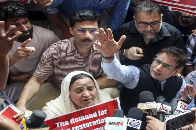 The Congress and the National Conference (NC) held separate protest rallies in Jammu on the seventh anniversary of the abrogation of Article 370
